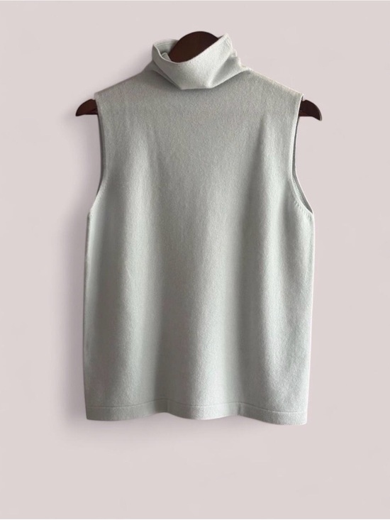 Ellen Tracy Tops - Linda Allard Ellen Tracy 100% Cashmere Sleeveless Turtleneck Sweater Vest